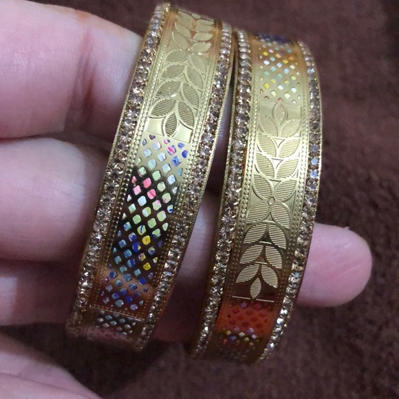 Jaipur menakari bangles with shellac